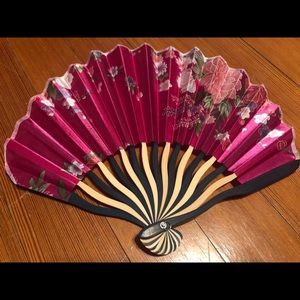 Chinese silk, folding fan